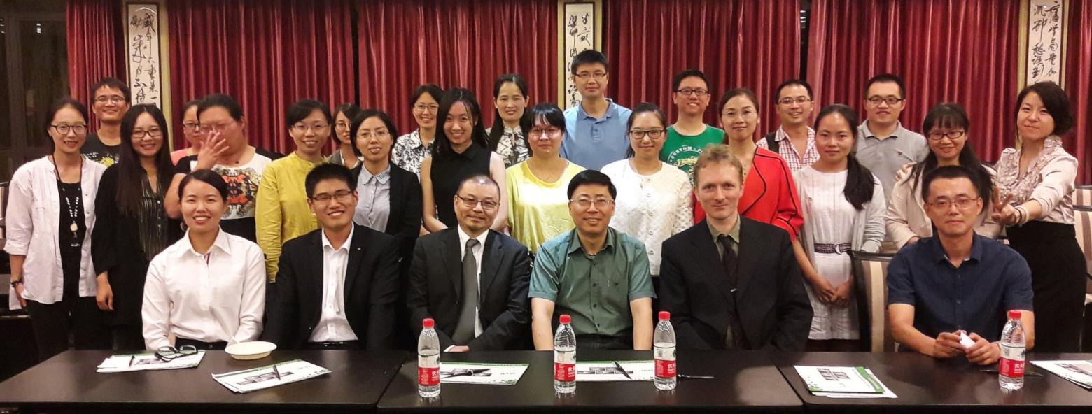 Teilnehmer des Shanghai Seminars mit Schirmherr Prof. Dr. Hongbin Zhang  (vorn, 3. von rechts)